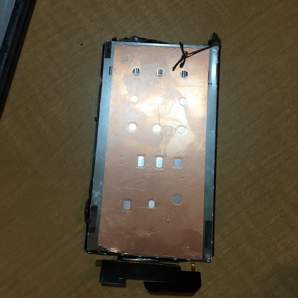 Broken Samsung - Picture 6 of 8